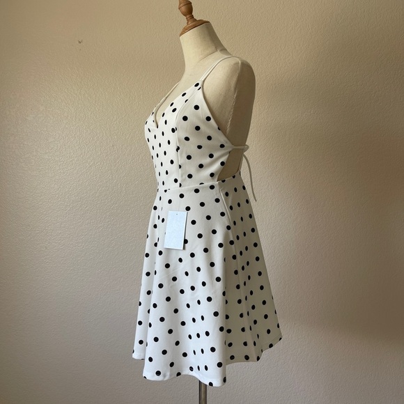 BIN#6 - CEFIAN White Polka Dot Backless Mini Dress Small - Picture 3 of 7